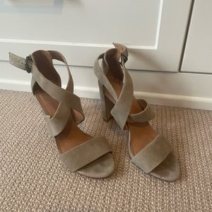 Maxwell violet cross cross sandals